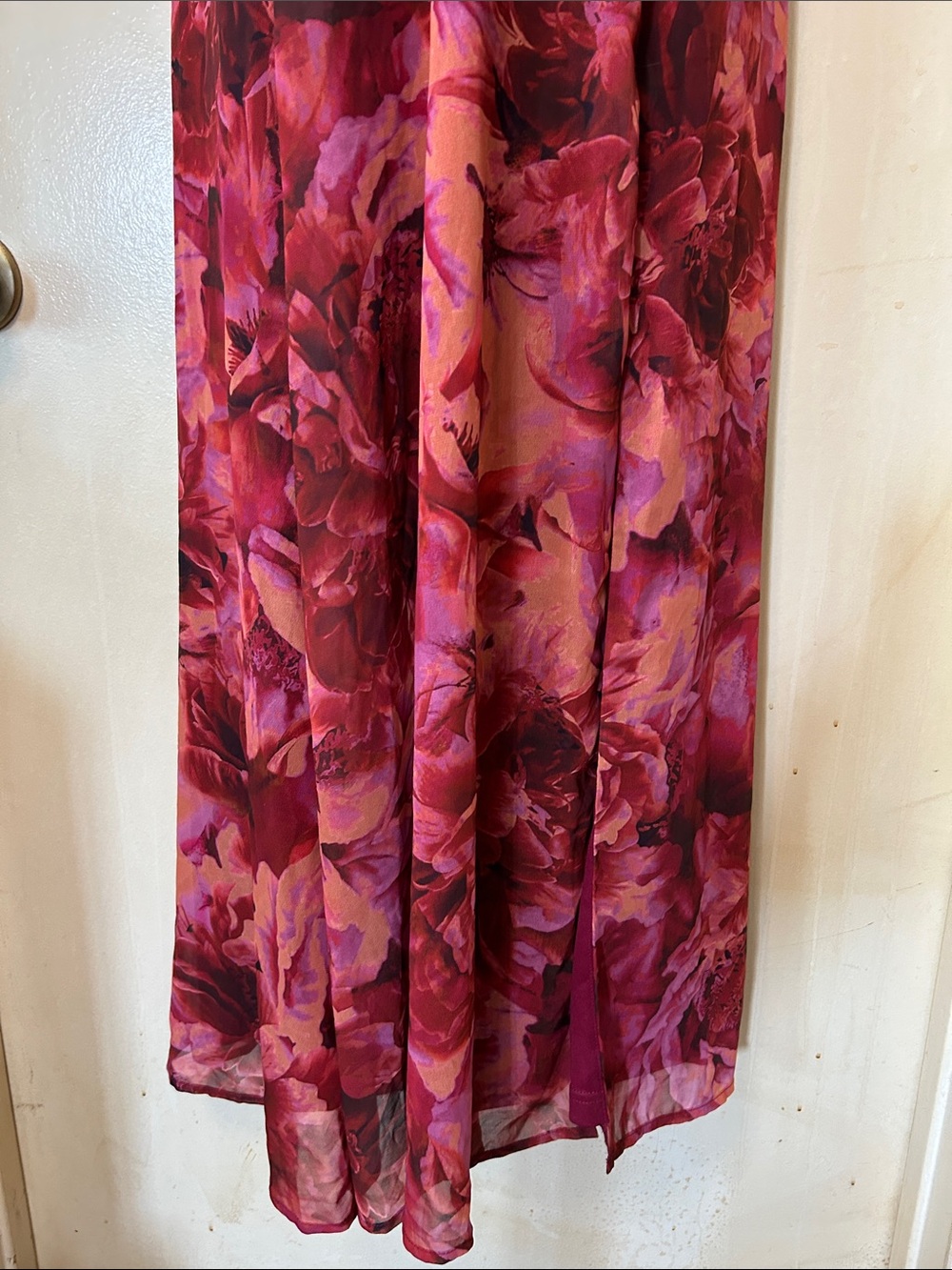 Lulus Beautiful Soul Floral Maxi Dress in Magenta and Pink size M - Picture 6 of 13